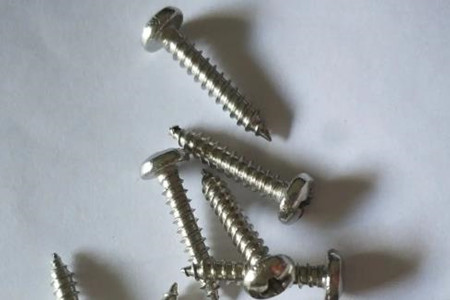 哪里可以找到報價便宜的三角螺釘供應(yīng)商？