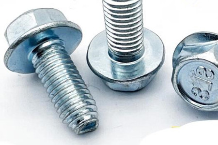 做好三角螺釘清洗和檢查工作，讓工件更堅(jiān)固！