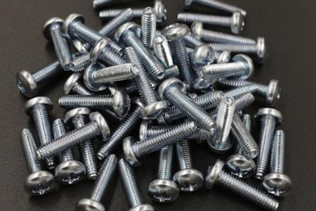 做好三角螺釘清洗和檢查工作，讓工件更堅(jiān)固！