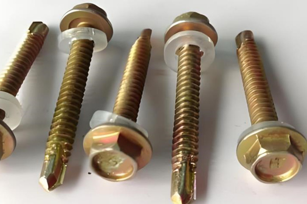 自攻螺釘?shù)募庸ぬ攸c(diǎn)、主要用途和選購(gòu)技巧