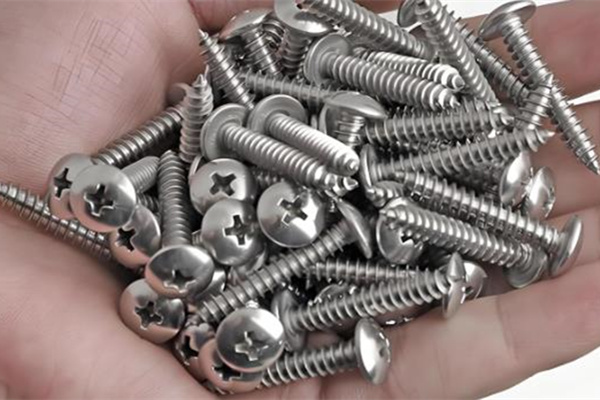 選對(duì)自攻螺釘生產(chǎn)廠家，可節(jié)省成本！
