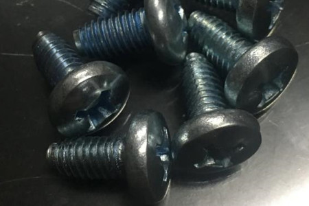 三角螺釘哪家定制好？推薦日升緊固件！