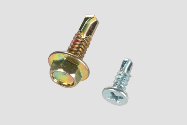 Self-tapping and self-drilling screws